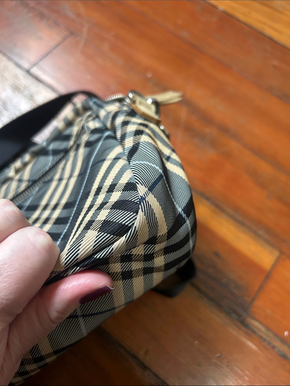 Burberry Blue Label Check Nova Crossing crossbody - Picture 13 of 17